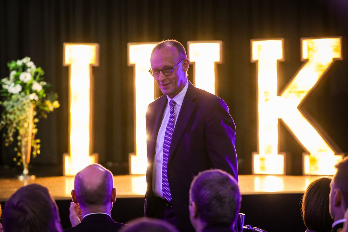 Heimspiel bei der IHK: Friedrich Merz war am Freitagabend zu Gast beim Jahresempfang in Arnsberg. Foto: dpa