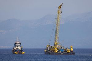 Das Wrack der «Bayesian» liegt tief auf dem Meeresboden - die Bergung gilt als technisch aufwendig. (Archivbild) - Foto: Alberto Lo Bianco/IPA via ZUMA Press/dpa