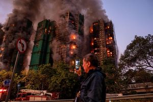 Mehr als 60 Menschen sind bei dem Brand ums Leben gekommen. - Foto: Vernon Yuen/Nexpher via ZUMA Press Wire/dpa