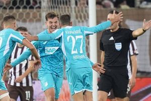 Andrej Kramaric (vorne, 1899 Hoffenheim) jubelt nach seinem Treffer zum 2:0. - Foto: Marcus Brandt/dpa