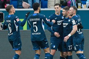 Brach den Bann gegen Union: Torjäger Andrej Kramaric (2.v.r.). - Foto: Uwe Anspach/dpa