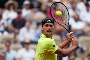 Alexander Zverev hatte in Paris nur einen Kurzeinsatz und steht im Viertelfinale. - Foto: Dimitar Dilkoff/AFP/dpa