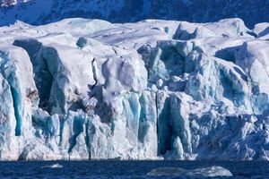 Die Gletscher von Spitzbergen haben 2024 viel Eis verloren. (Archivbild) - Foto: Jens Büttner/dpa-Zentralbild/dpa