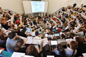 Rund 17 Prozent aller 2,87 Millionen Studierenden in Deutschland kommen laut Statistischem Bundesamt aus dem Ausland. (Archivbild) - Foto: Waltraud Grubitzsch/dpa-Zentralbild/dpa