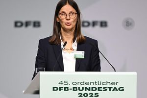 Silke Sinning bleibt Vizepräsidentin des DFB - Foto: Arne Dedert/dpa