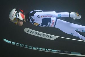 Fliegt aufs Podest: Philipp Raimund. - Foto: Hendrik Schmidt/dpa