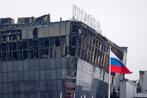 Am vergangenen Freitag gab es einen Terroranschlag auf eine Konzerthalle bei Moskau. - Foto: Vitaly Smolnikov/AP/dpa