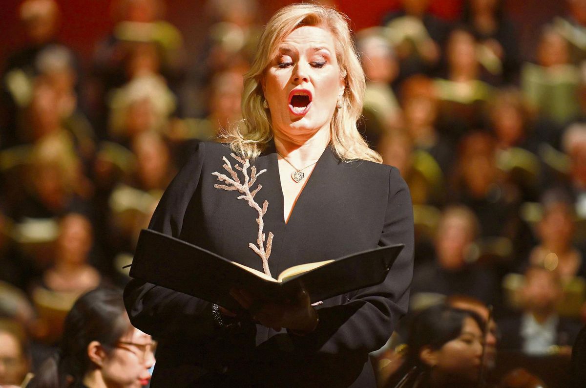 Weltweit erfolgreich, aber dem Städtischen Musikverein Lippstadt immer noch eng verbunden: die finnische Sopranistin Camilla Nylund. Fotos: Tuschen