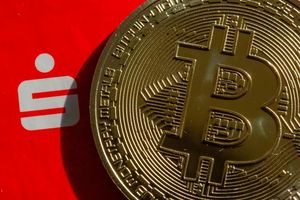 Sparkassen öffnen sich für Bitcoin und Co. - zumindest etwas. (Symbolbild) - Foto: Fernando Gutierrez-Juarez/dpa-Zentralbild/dpa
