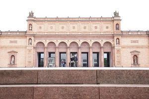 Wie riecht es eigentlich in der Kunsthalle? In der neuen Hörführung von "Bei Anruf Kultur" werden auch Fragen wie diese beantwortet. - Foto: Marcus Brandt/dpa