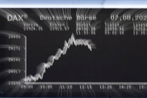 Die EU will, dass mehr Kleinanleger an den Finanzmärkten investieren. - Foto: Boris Roessler/dpa