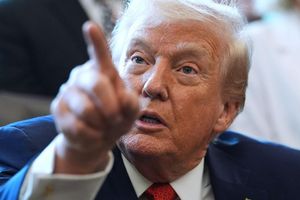 Donald Trump will 200 Milliarden Dollar für den Kauf von Hypothekenanleihen ausgeben. (Archivbild) - Foto: Evan Vucci/AP/dpa