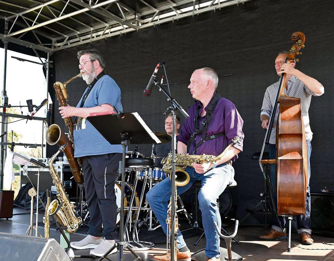 Die Ulli Stemmler Band unterhielt das Publikum beim Patriot-Leserfest unter anderem mit Jazz, Pop und lateinamerikanischen Klängen.