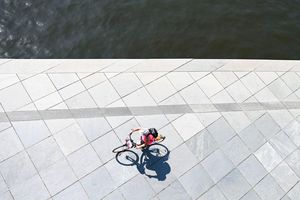 Der Sommer ist derzeit heiß. - Foto: Katharina Kausche/dpa