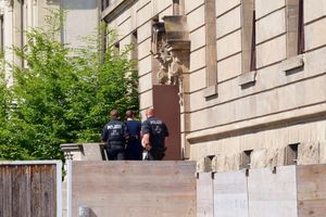 Der Verdächtige wurde am Mittwoch einem Ermittlungsrichter am Amtsgericht Schweinfurt vorgeführt. - Foto: Daniel Vogl/dpa