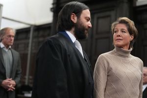 Christina Blocks Anwalt Ingo Bott fordert die Einstellung des Verfahrens. - Foto: Marcus Brandt/Pool dpa/dpa