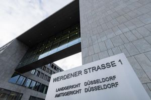 Der Verdacht: Eine Schein-Spedition ließ Waren verschwinden. - Foto: Rolf Vennenbernd/dpa