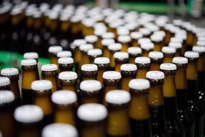 Veltins hat eine Bierpreiserhöhung für den Herbst angekündigt. (Archivbild) - Foto: Rainer Jensen/dpa