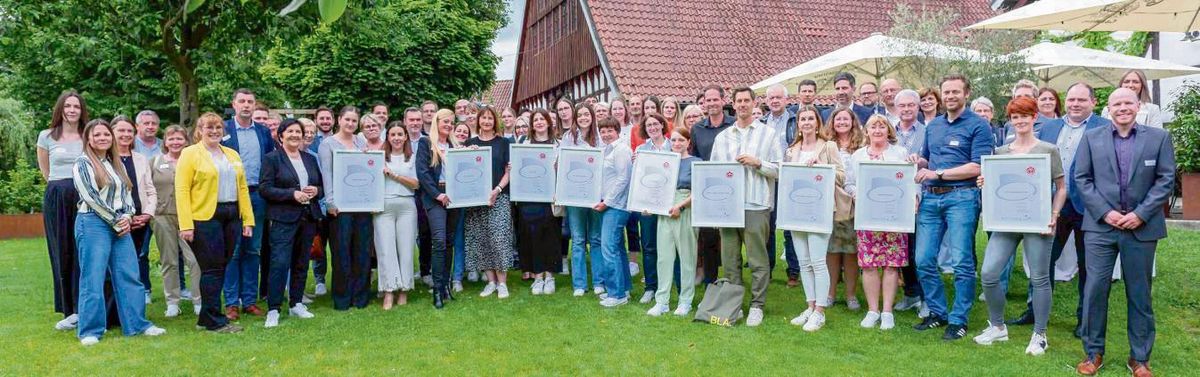 43 Unternehmen haben im Hülshoff das Siegel als „familienfreundliches Unternehmen im Kreis Soest“ erhalten. Foto: Vester