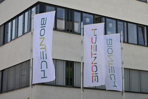 Curevac soll nach dem Deal als Tochtergesellschaft in Biontech aufgehen. - Foto: Arne Dedert/dpa
