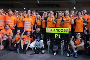 P1 für Platz eins - wird das am Ende auch der Rang für Lando Norris in der WM sein? - Foto: Fernando Llano/AP/dpa
