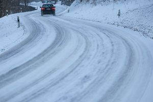 Im Süden kann es teils zu Sichtweiten unter 150 Meter kommen. - Foto: Jan Woitas/dpa