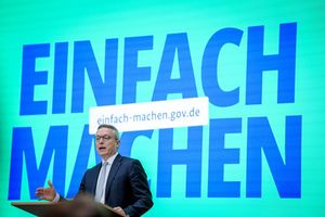 Das Portal wird in einer Beta-Version gelauncht. - Foto: Kay Nietfeld/dpa