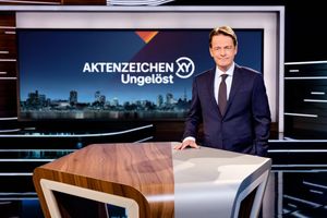 «Aktenzeichen XY... ungelöst»-Moderator Rudi Cerne. - Foto: Nadine Rupp/ZDF/dpa