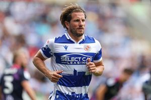 Sam Hutchinson erlitt einen Herzinfarkt - während des Spiels. - Foto: Kieran Cleeves/PA Wire/dpa