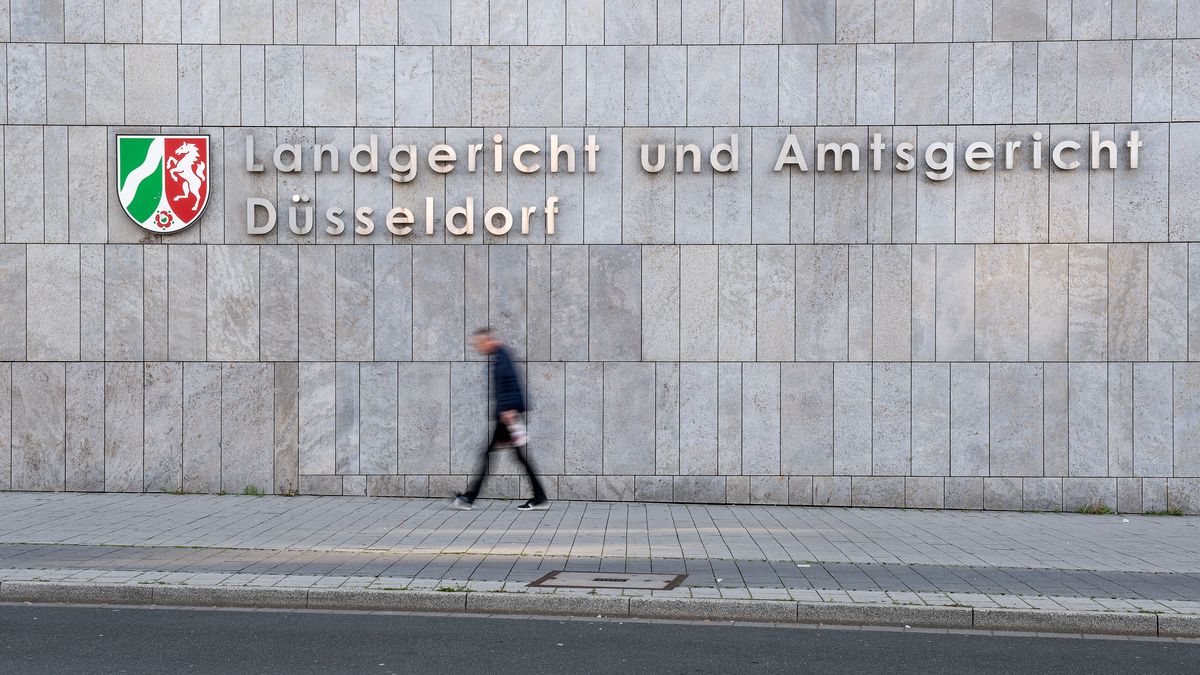 Der Terrorprozess um mehrere Teenager (darunter ein Lippstädter) startet am Freitag vor dem Düsseldorfer Landgericht. Foto: DPA