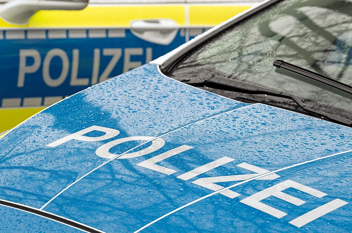 Die Anhalte- und Sichtkontrollen der Paderborner Polizei, die eigentlich nur bis zum 10. Januar geplant waren, gehen nun bis zum 7. Februar weiter. Symbolfoto: DPA
