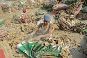 Das EU-Lieferkettengesetz soll Menschen weltweit vor Ausbeutung schützen. (Symbolbild) - Foto: Md Rafayat Haque Khan/ZUMA Press Wire/dpa