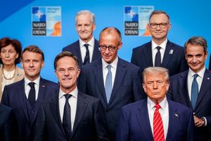 Trump und seine europäischen Verbündeten: Zunächst halten sie zusammen. - Foto: Kay Nietfeld/dpa