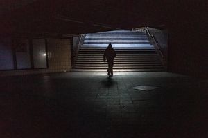 Für viele ein Schock: Noch bis Donnerstag könnten Teile des Berliner Südwestens ohne Strom bleiben. - Foto: Michael Kappeler/dpa