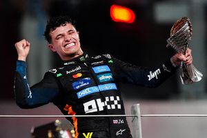 Am Ziel seiner Träume: Der neue Formel-1-Weltmeister Lando Norris. - Foto: David Davies/PA Wire/dpa