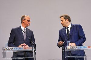 CDU-Chef Merz und SPD-Chef Klingbeil schließen Steuererhöhungen nicht für immer aus. (Archivbild) - Foto: Michael Kappeler/dpa