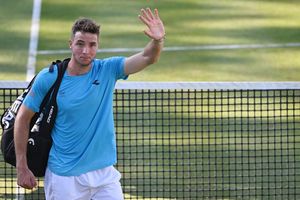 Jan-Lennard Struff verliert sein Achtelfinale gegen Jiri Lehecka. - Foto: Marijan Murat/dpa
