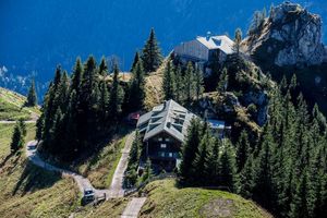 Laut Polizei war der Wanderer nahe dem August-Schuster-Haus in Unterammergau unterwegs, als er schwer stürzte. (Archivbild) - Foto: picture alliance / dpa