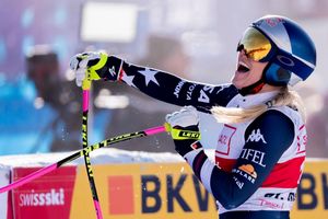 Erleichterung pur: Lindsey Vonn bejubelt ihren insgesamt 83. Weltcup-Sieg. - Foto: Claudio Thoma/KEYSTONE/dpa