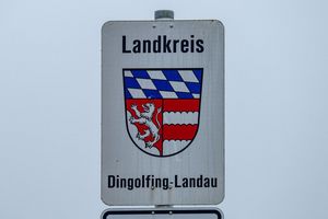 Mutmaßliches Anschlagsziel war ein Weihnachtsmarkt im Raum Dingolfing. - Foto: Armin Weigel/dpa