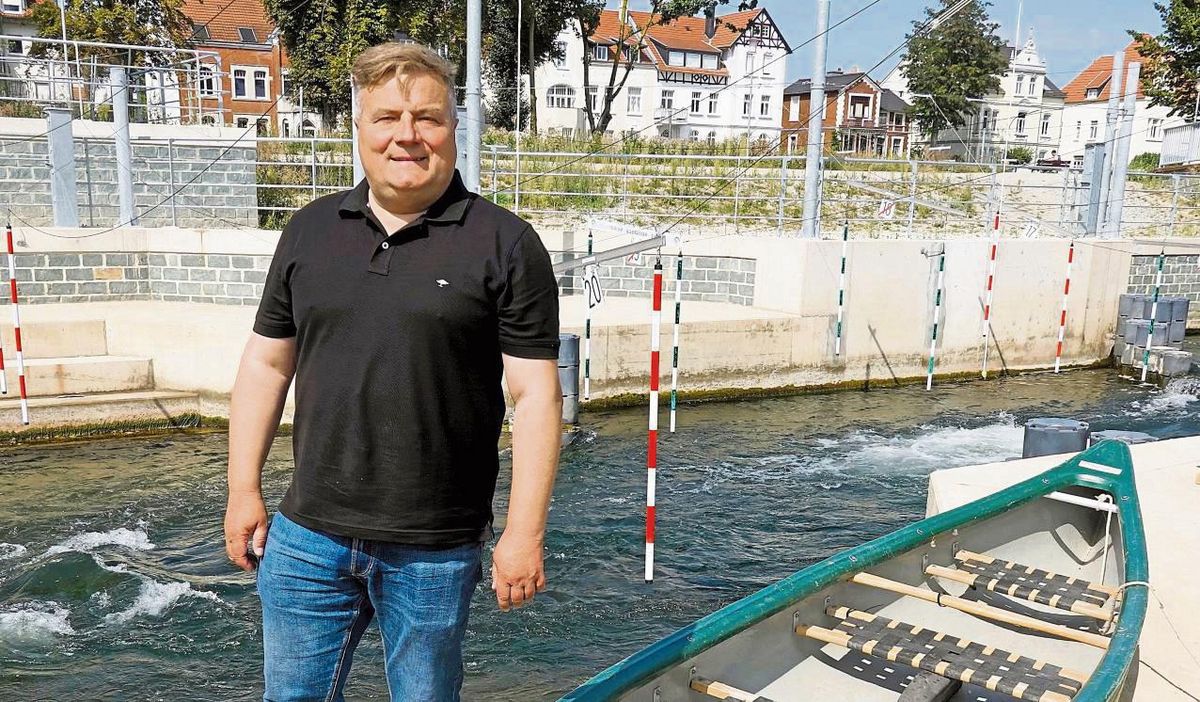 Ein Wahlkampf wie eine politische Wildwasserstrecke: Arne Moritz tritt beim Unternehmen Titelverteidigung gegen fünf Herausforderer an. Der frühere Solinger ist seit dem 1. November 2020 Bürgermeister von Lippstadt. Foto: Vielberg