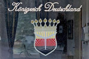 Der Verein "Königreich Deutschland" gilt als mitgliederstärkste Reichsbürger-Gruppe. - Foto: Jan Woitas/dpa-Zentralbild/dpa
