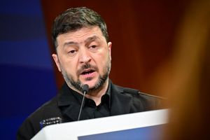 Der ukrainische Präsident Wolodymyr Selenskyj hat erstmals die bisherigen 20 Punkte für einen möglichen Friedensplan für sein Land dargelegt. (Archivbild) - Foto: Sebastian Christoph Gollnow/dpa