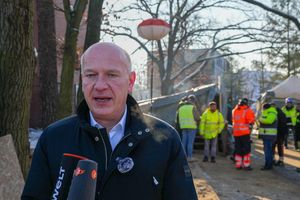 Berlins Regierender Bürgermeister Kai Wegner (CDU) zeigte sich nach dem Ende des Stromausfalls erleichtert, steht wegen seines Agierens in der Krise aber stark in der Kritik. - Foto: Soeren Stache/dpa