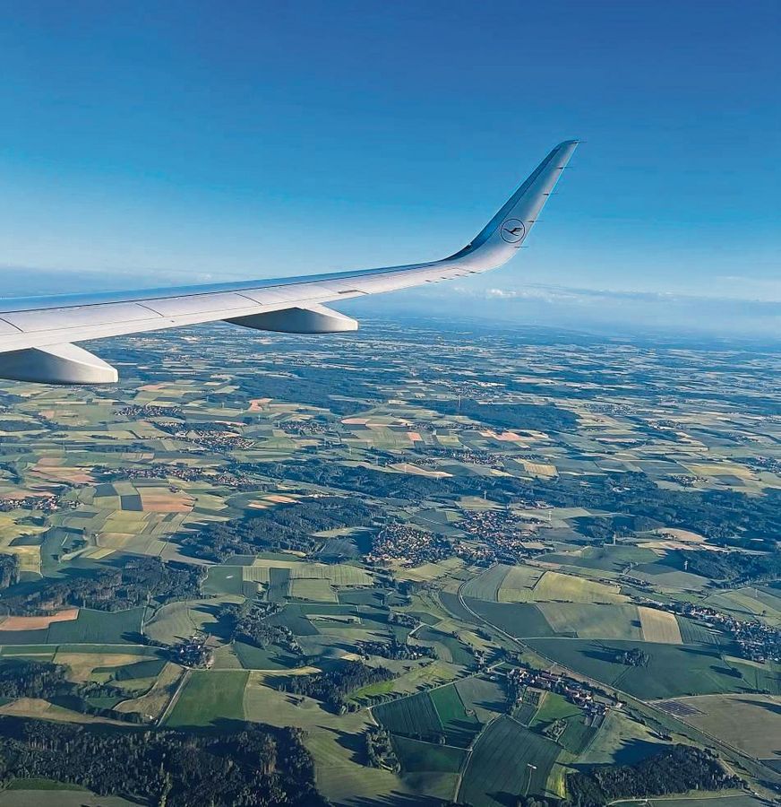 Auch tausende Meter über Erwitte herrscht viel Verkehr: Am 24. März zum Beispiel zogen 45 Flugzeuge über den Himmel. Symbolfoto: Dietz
