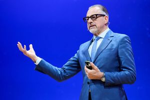 Für Esa-Chef Josef Aschbacher stehen Budget-Verhaltungen an. (Archivbild) - Foto: Annette Riedl/dpa