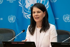 Baerbock zeigt keine Begeisterung für Trumps Vorstoß. - Foto: Evan Schneider/UN/XinHua/dpa