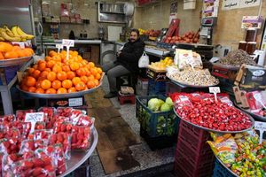 Mit einem Angriff verbinden manche Iraner die Hoffnung, dass sich im Land grundlegend etwas ändert. (Archivbild) - Foto: Vahid Salemi/AP/dpa