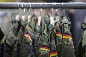 Drei Viertel aller extremistischen Verdachtsfälle bei der Bundeswehr kommen aus dem Bereich Rechtsextremismus. (Archivbild) - Foto: Oliver Berg/dpa