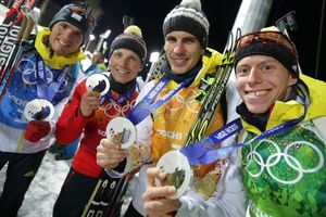 Die deutsche Biathlon-Staffel von Sotschi 2014 bekommt über elf Jahre später doch noch Olympia-Gold. - Foto: picture alliance / Kay Nietfeld/dpa